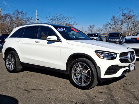 Used 2022 Mercedes-Benz GLC 300 4MATIC image 1
