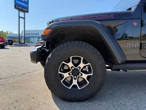 Used 2022 Jeep Wrangler Unlimited Rubicon w/ Cold Weather Group image 9