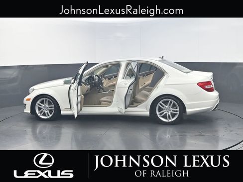 Used 2012 Mercedes-Benz C 300 4MATIC Sedan image 27