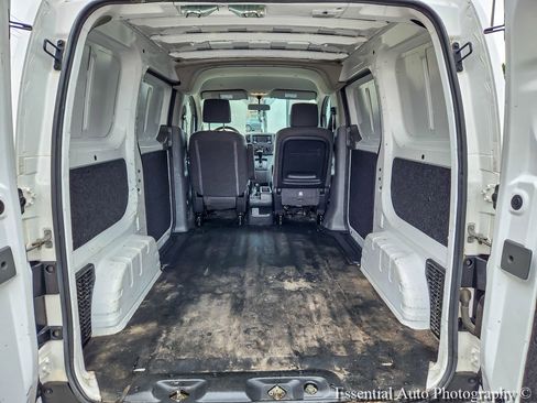 Used 2019 Nissan NV200 S w/ Back Door Glass Package FWD image 17