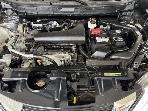 Used 2019 Nissan Rogue SV image 22