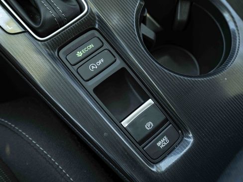 Certified 2025 Honda Civic LX image 28