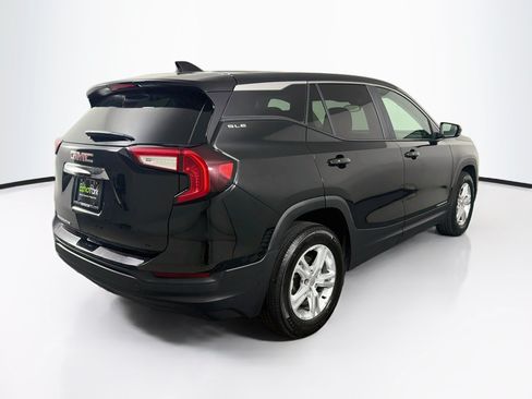 Used 2024 GMC Terrain SLE FWD image 9