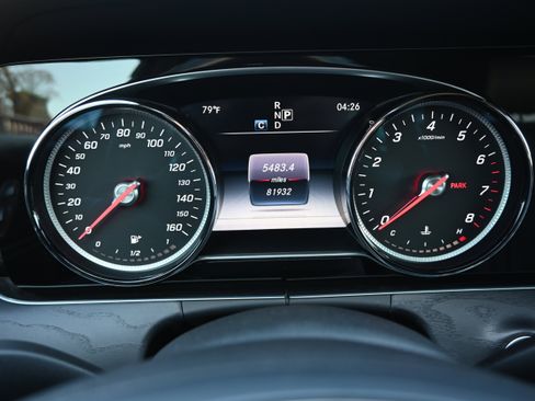 Used 2017 Mercedes-Benz E 300 image 30