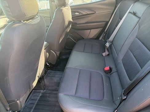 Used 2021 Chevrolet TrailBlazer RS w/ Sun and Liftgate Package image 15