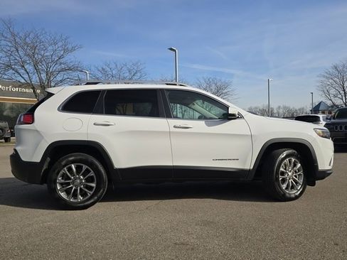 Used 2019 Jeep Cherokee Latitude Plus w/ Cold Weather Group image 27