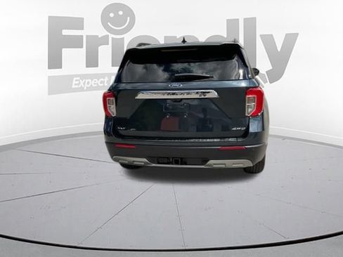 Used 2023 Ford Explorer XLT w/ Equipment Group 202A AWD/4WD image 12