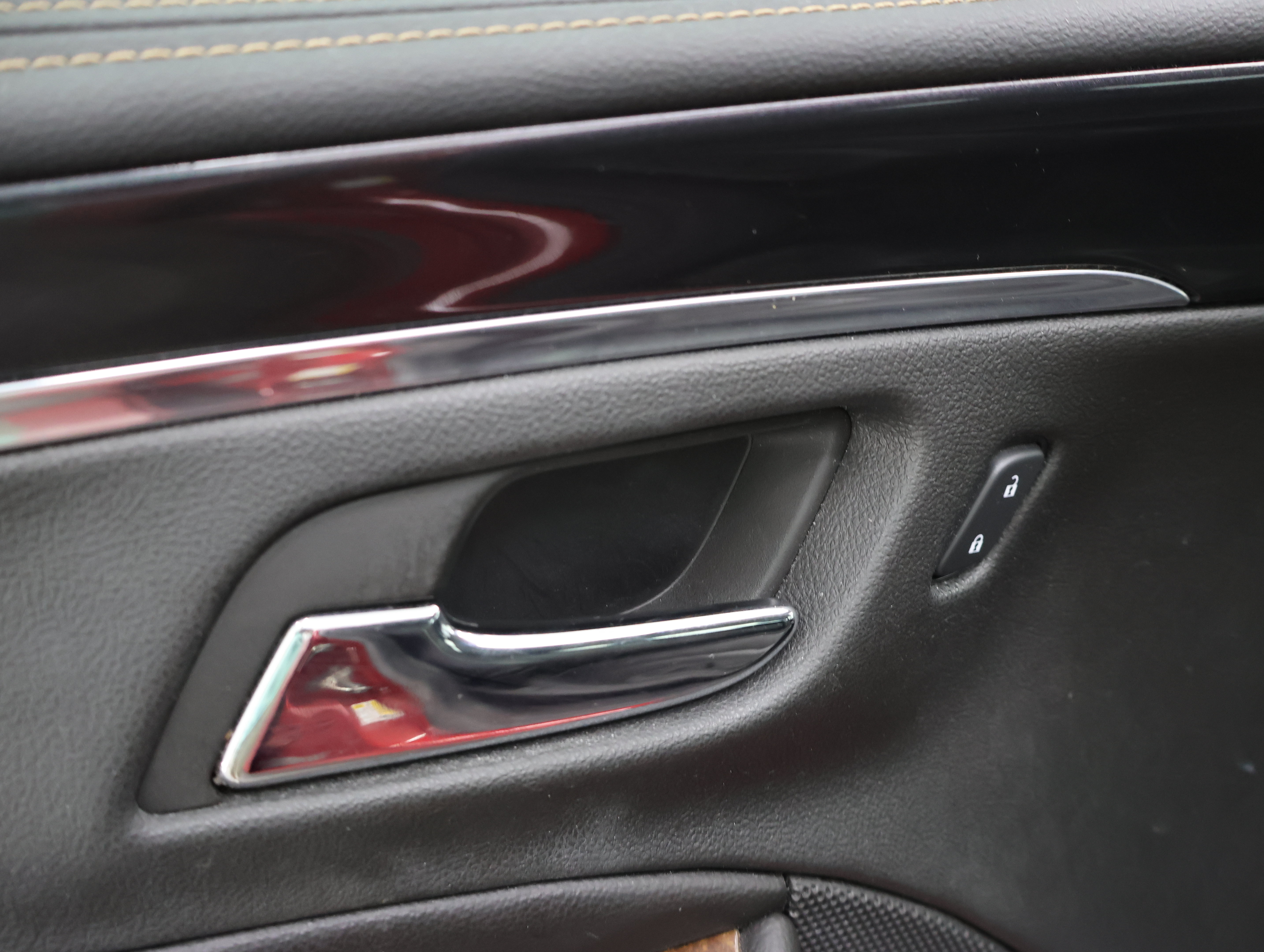 Used 2015 Chevrolet Impala LT w/ Convenience Package FWD image 36