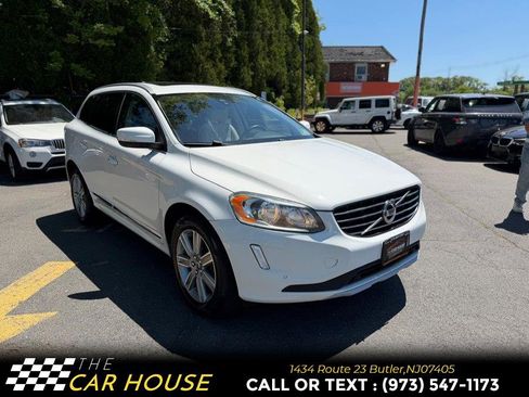 Used 2016 Volvo XC60 T6 w/ Proximity Package AWD/4WD image 5