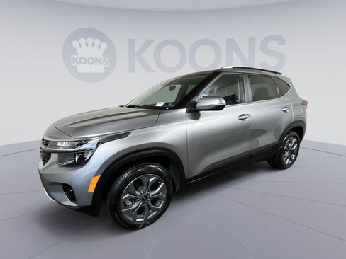 Used 2024 Kia Seltos S AWD/4WD image 5