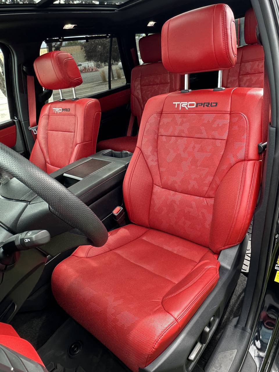 Used 2025 Toyota Sequoia TRD Pro AWD/4WD image 21
