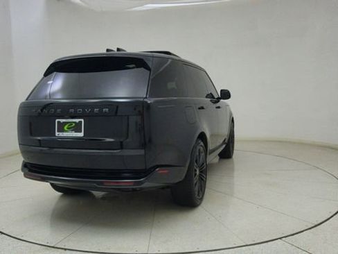 Used 2025 Land Rover Range Rover SE image 69