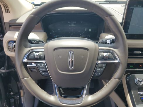 Certified 2023 Lincoln Nautilus Reserve w/ Monochromatic Package AWD/4WD image 14
