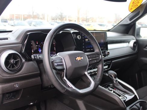 Used 2023 Chevrolet Colorado LT w/ LT Convenience Package II image 18