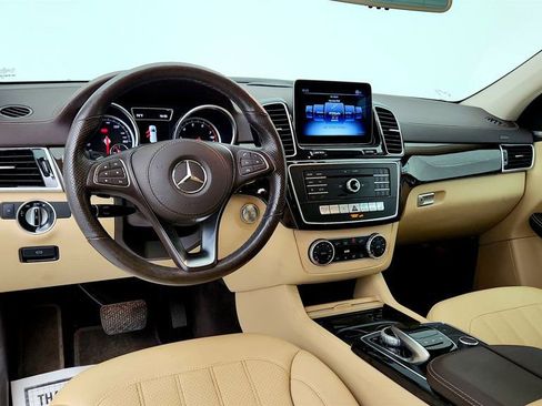 Used 2018 Mercedes-Benz GLS 450 4MATIC w/ Premium Package image 12