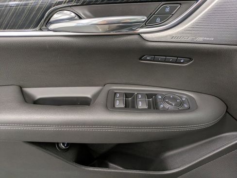 Used 2020 Cadillac XT6 Premium Luxury AWD/4WD image 23