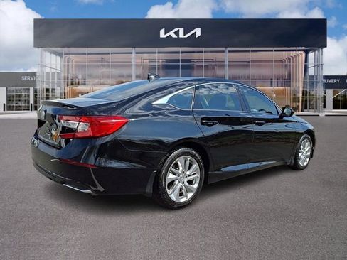 Used 2018 Honda Accord LX image 6