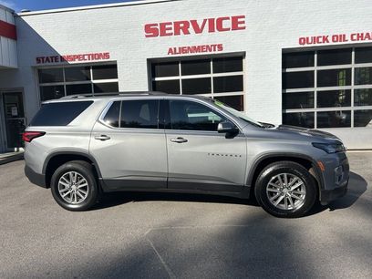 Used 2023 Chevrolet Traverse LT