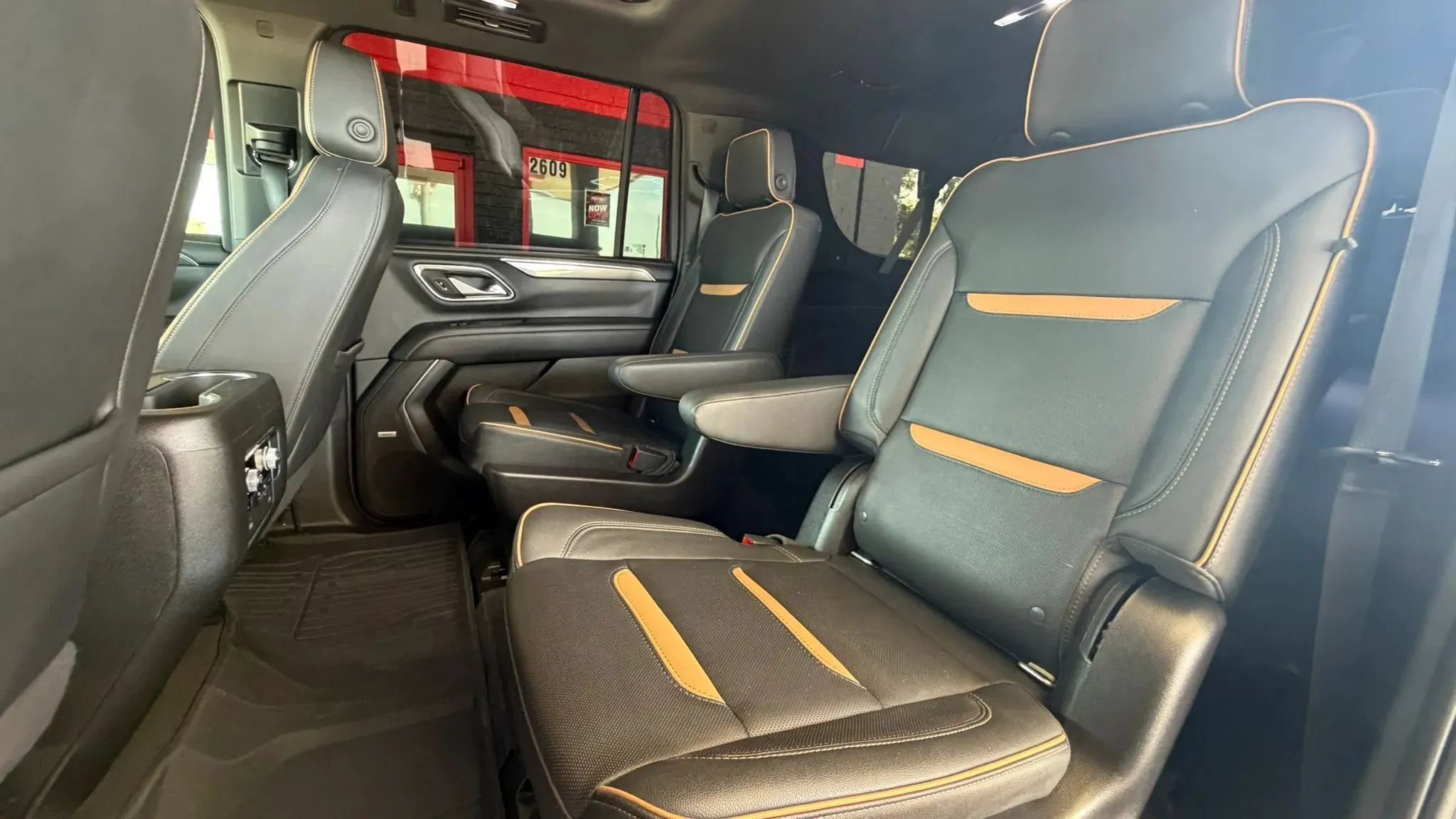 Used 2022 GMC Yukon XL AT4 w/ Max Trailering Package AWD/4WD image 30