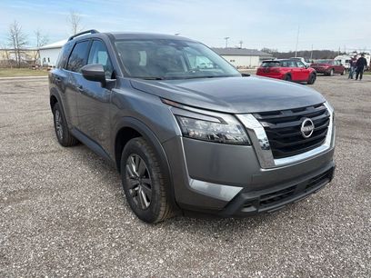 Used 2025 Nissan Pathfinder SV