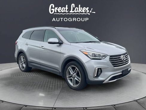 Used 2017 Hyundai Santa Fe AWD image 7