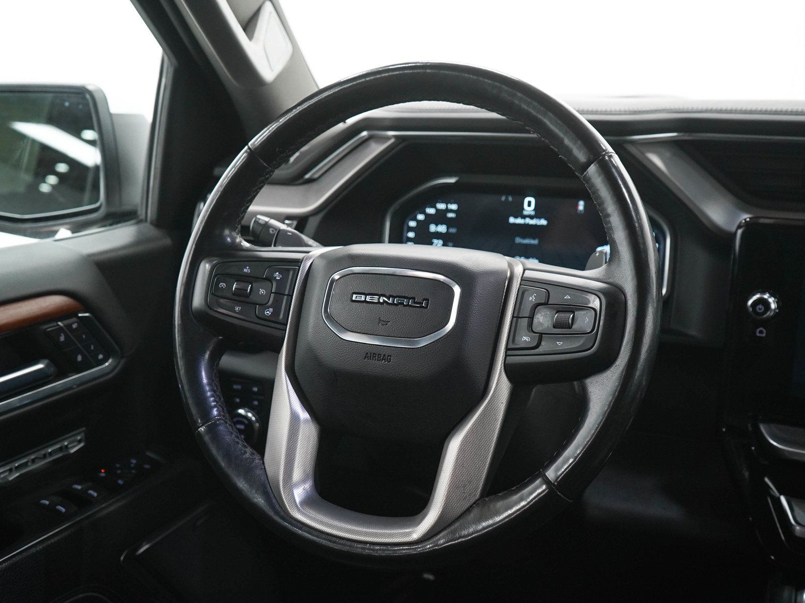 Used 2023 GMC Sierra 1500 Denali w/ Technology Package AWD/4WD image 17
