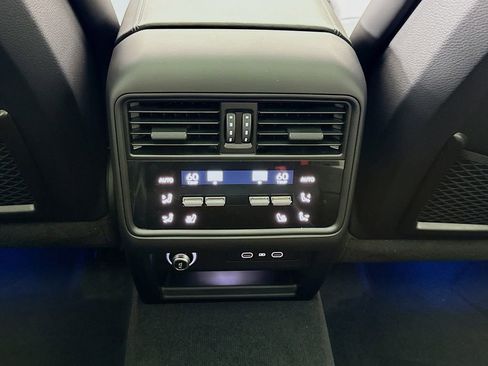 New 2026 Porsche Cayenne Coupe image 30