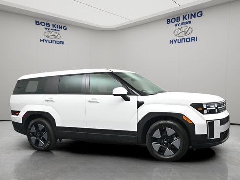 New 2026 Hyundai Santa Fe SE FWD image 2