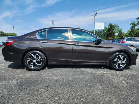 Used 2016 Honda Accord LX image 7