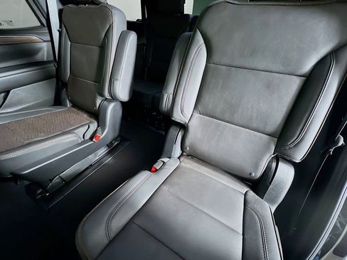 Used 2023 Chevrolet Tahoe High Country AWD/4WD image 25
