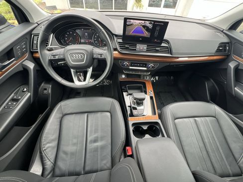 Used 2023 Audi Q5 2.0T Premium w/ Convenience Package image 24