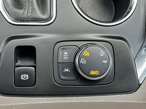 Used 2021 Chevrolet Traverse Premier w/ LPO, Floor Liner Package image 32