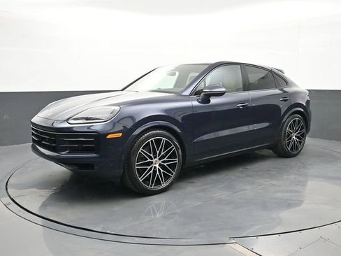 New 2026 Porsche Cayenne Coupe AWD/4WD image 1