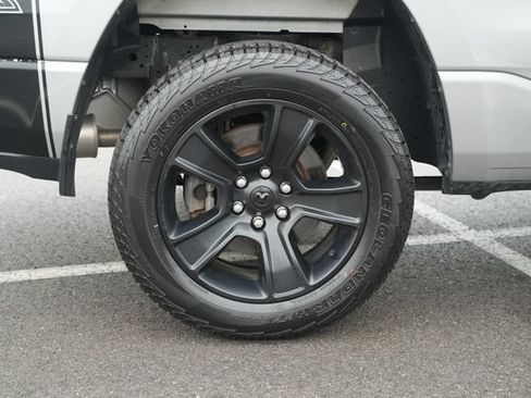Used 2022 RAM 1500 Big Horn AWD/4WD image 46