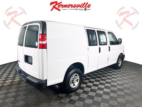 Used 2022 Chevrolet Express 2500 w/ Driver Convenience Package image 7