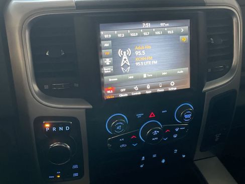 Used 2019 RAM 1500 Warlock AWD/4WD image 16