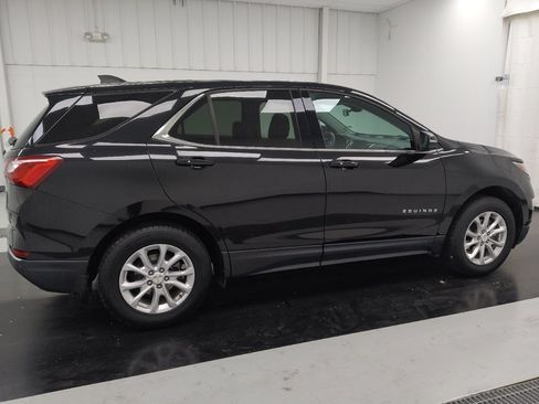 Used 2019 Chevrolet Equinox LT w/ Driver Convenience Package AWD/4WD image 10