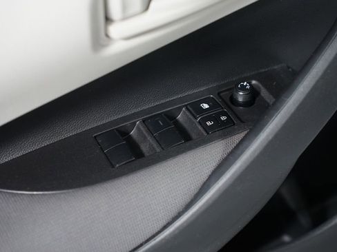 Certified 2025 Toyota Corolla LE image 28