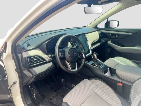 Used 2025 Subaru Outback Premium w/ Popular Package #1A AWD/4WD image 9