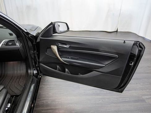 Used 2018 BMW 230i Convertible w/ Premium Package image 17