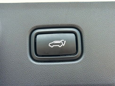 Used 2025 Hyundai Tucson SEL FWD image 12