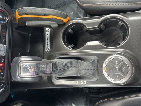 Used 2021 Ford Bronco Badlands image 39