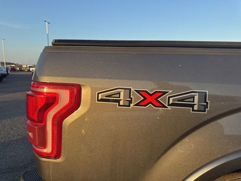 Used 2017 Ford F150 Lariat w/ Equipment Group 501A Mid image 15