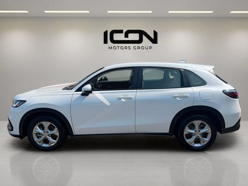Used 2025 Honda HR-V LX image 2