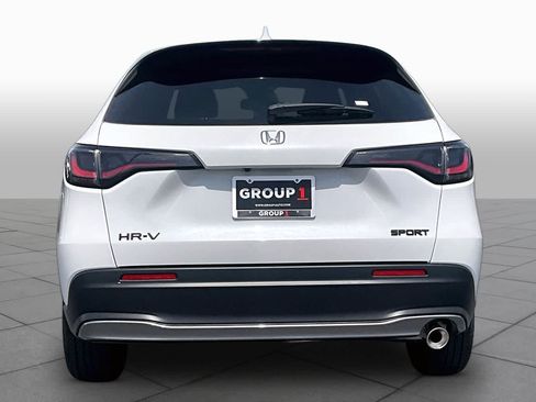 New 2026 Honda HR-V Sport image 4