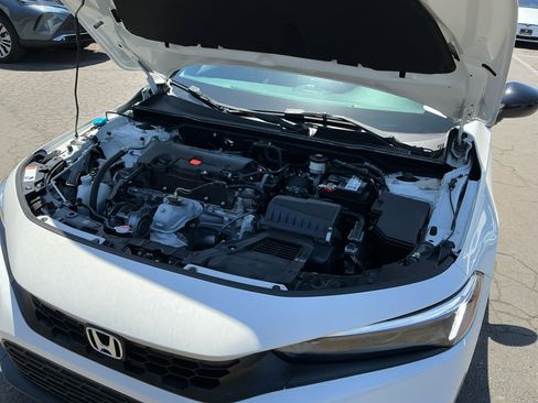 Used 2023 Honda Civic Sport image 23