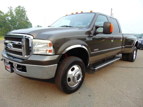 Used 2005 Ford F350 Lariat AWD/4WD image 57
