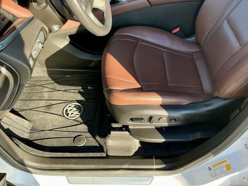 Used 2021 Buick Enclave Avenir w/ Avenir Technology Package image 41