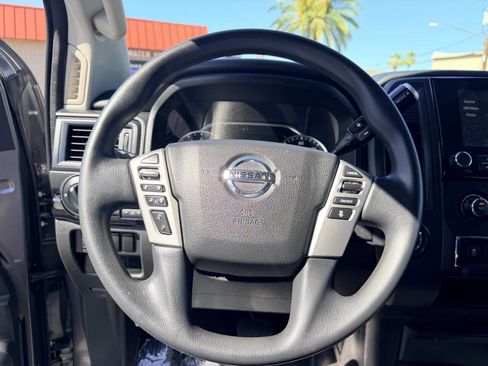 Used 2022 Nissan Titan SV w/ Accessory Utility Package RWD image 11