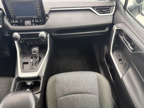 Used 2021 Toyota RAV4 XLE FWD image 24